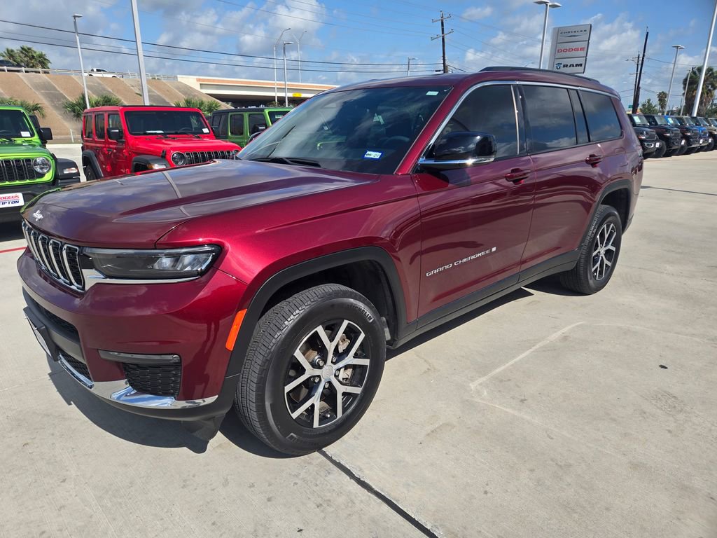 Used 2024 Jeep Grand Cherokee L Limited RWD image 7