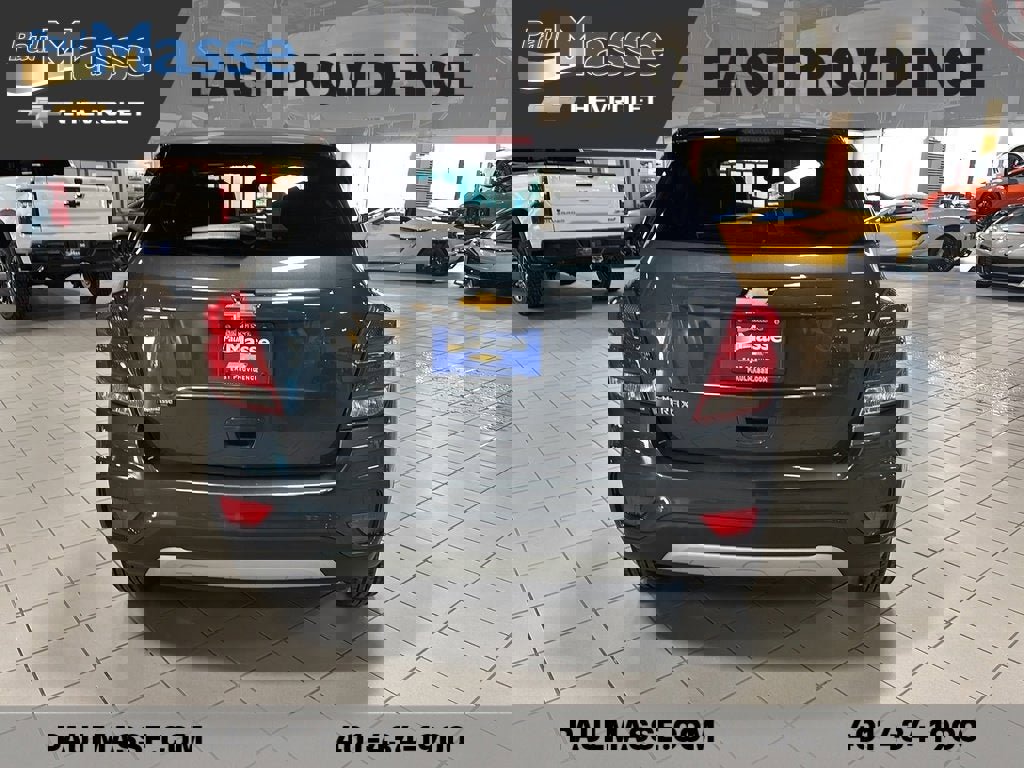 Used 2021 Chevrolet Trax LT w/ Driver Confidence Package image 7