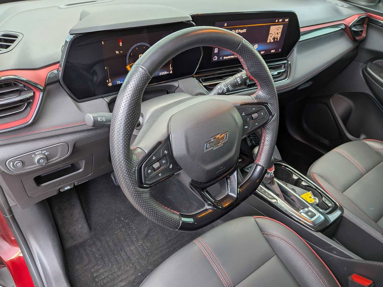 Used 2024 Chevrolet TrailBlazer RS w/ Convenience Package image 15