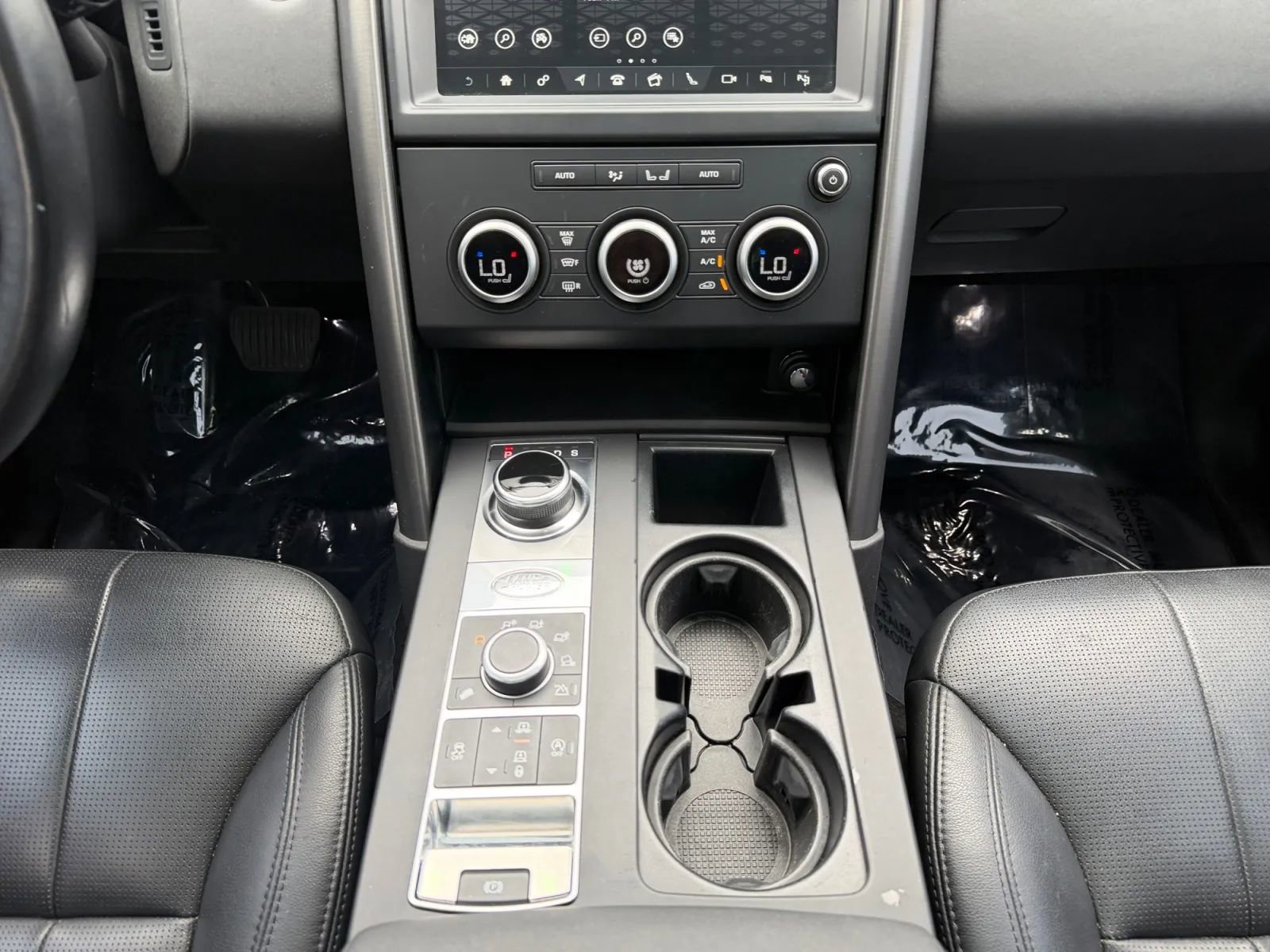Used 2020 Land Rover Discovery Landmark AWD/4WD image 20