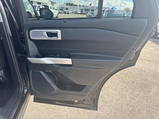 Used 2024 Ford Explorer Limited RWD image 13