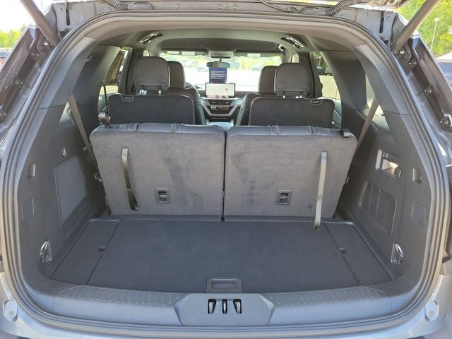 Used 2025 Ford Explorer ST-Line AWD/4WD image 25