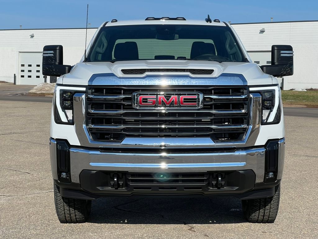 New 2026 GMC Sierra 2500 SLE w/ SLE Value Package; image 39