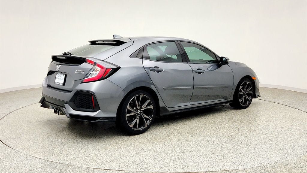 Used 2019 Honda Civic Sport Touring image 5