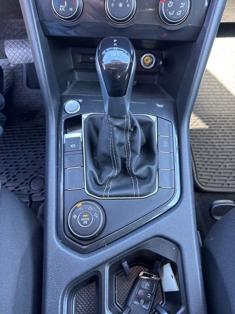 Used 2022 Volkswagen Tiguan S AWD/4WD image 17