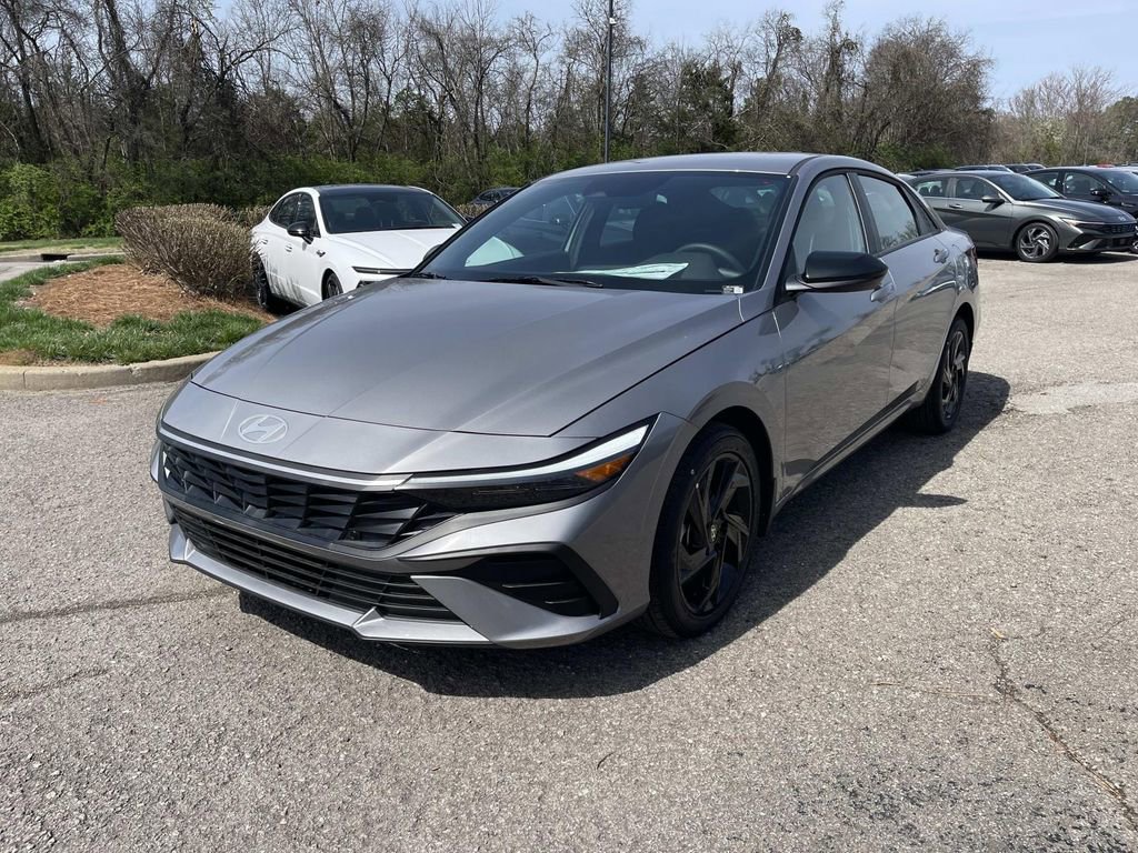 New 2026 Hyundai Elantra Sport FWD image 7