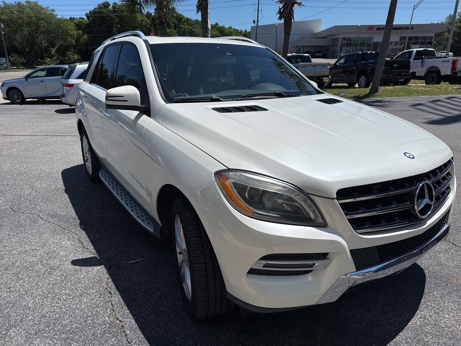 Used 2014 Mercedes-Benz ML 350 2WD image 3