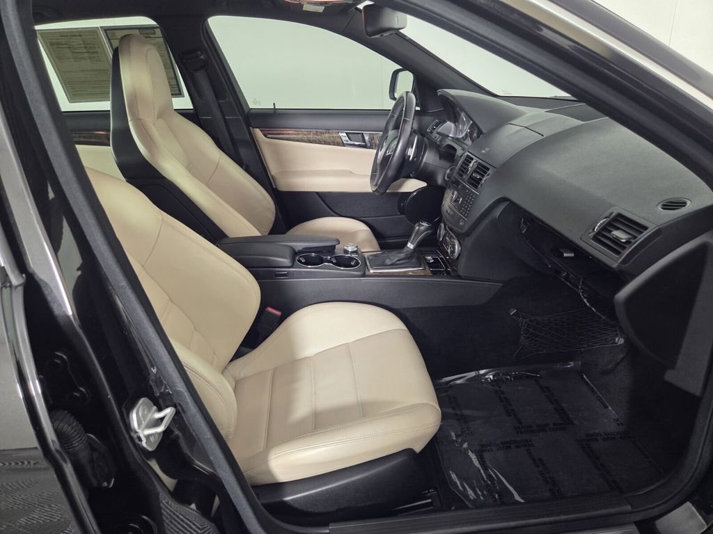 Used 2009 Mercedes-Benz C 63 AMG Sedan image 32