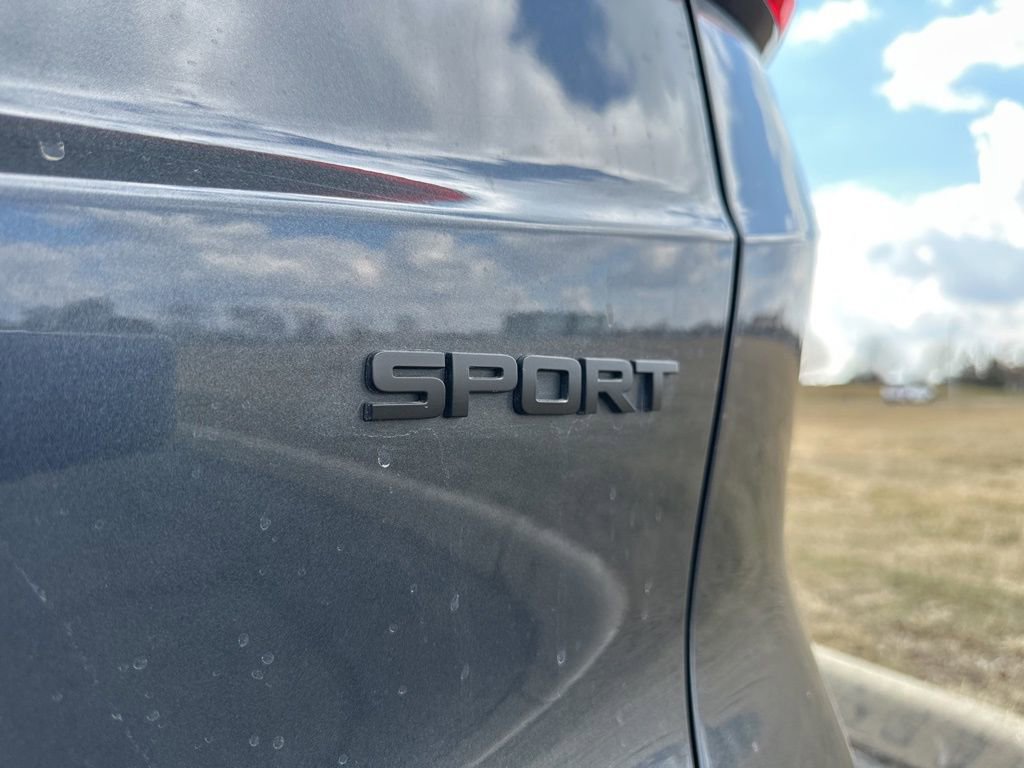 Used 2023 Honda CR-V Sport image 4