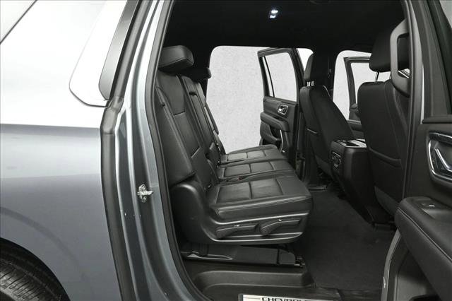 Used 2021 Chevrolet Suburban LT RWD image 22