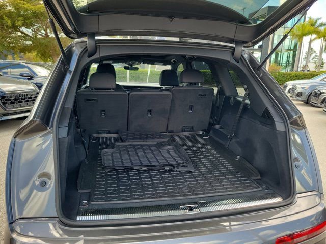 Used 2021 Audi Q7 3.0T Premium Plus w/ Executive Package image 8