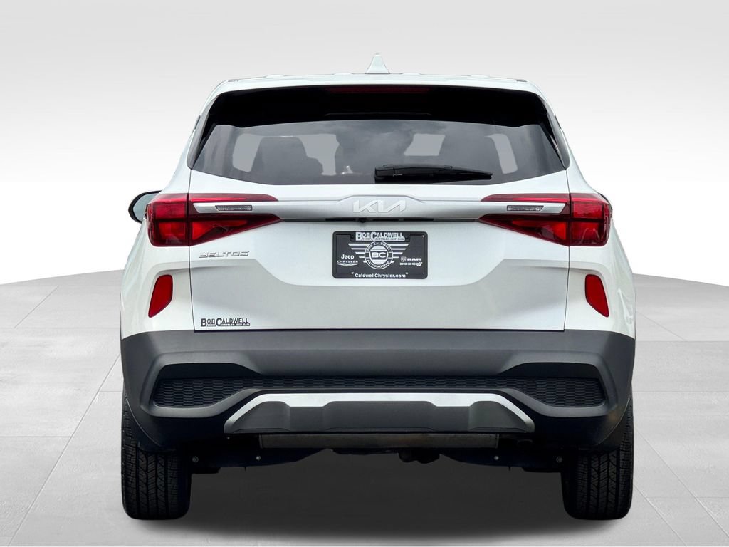 Used 2023 Kia Seltos LX AWD/4WD image 6