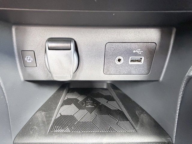 New 2025 Nissan Versa SV w/ Trunk Package image 15