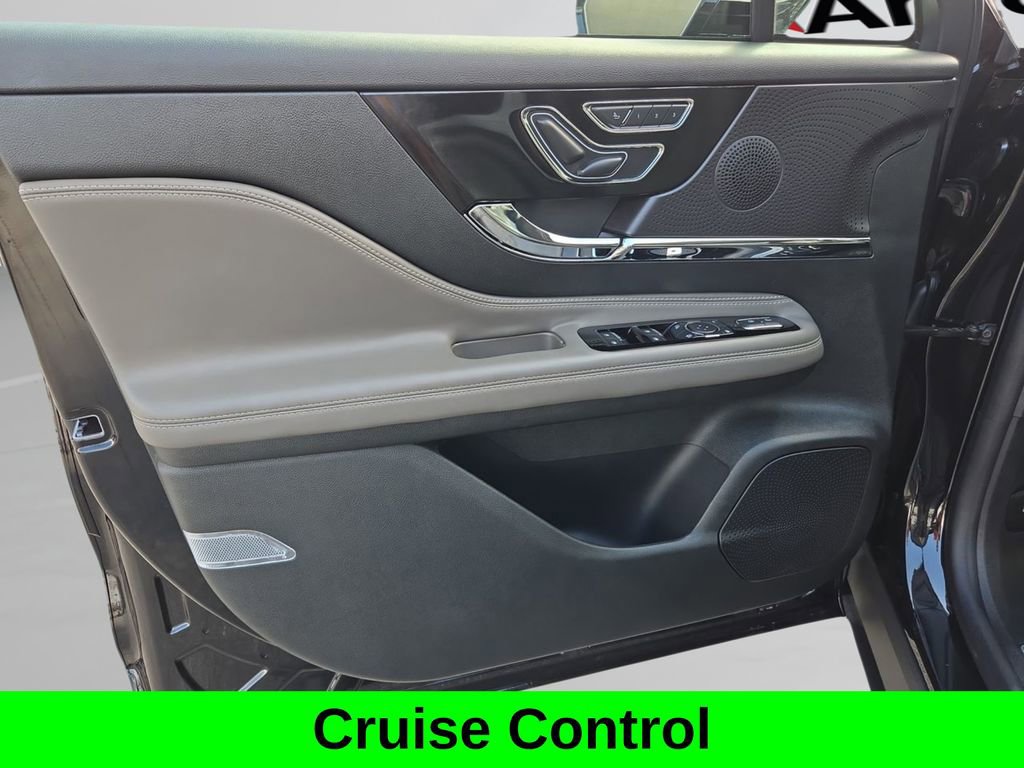 Used 2025 Lincoln Corsair FWD w/ Equipment Group 101A image 12