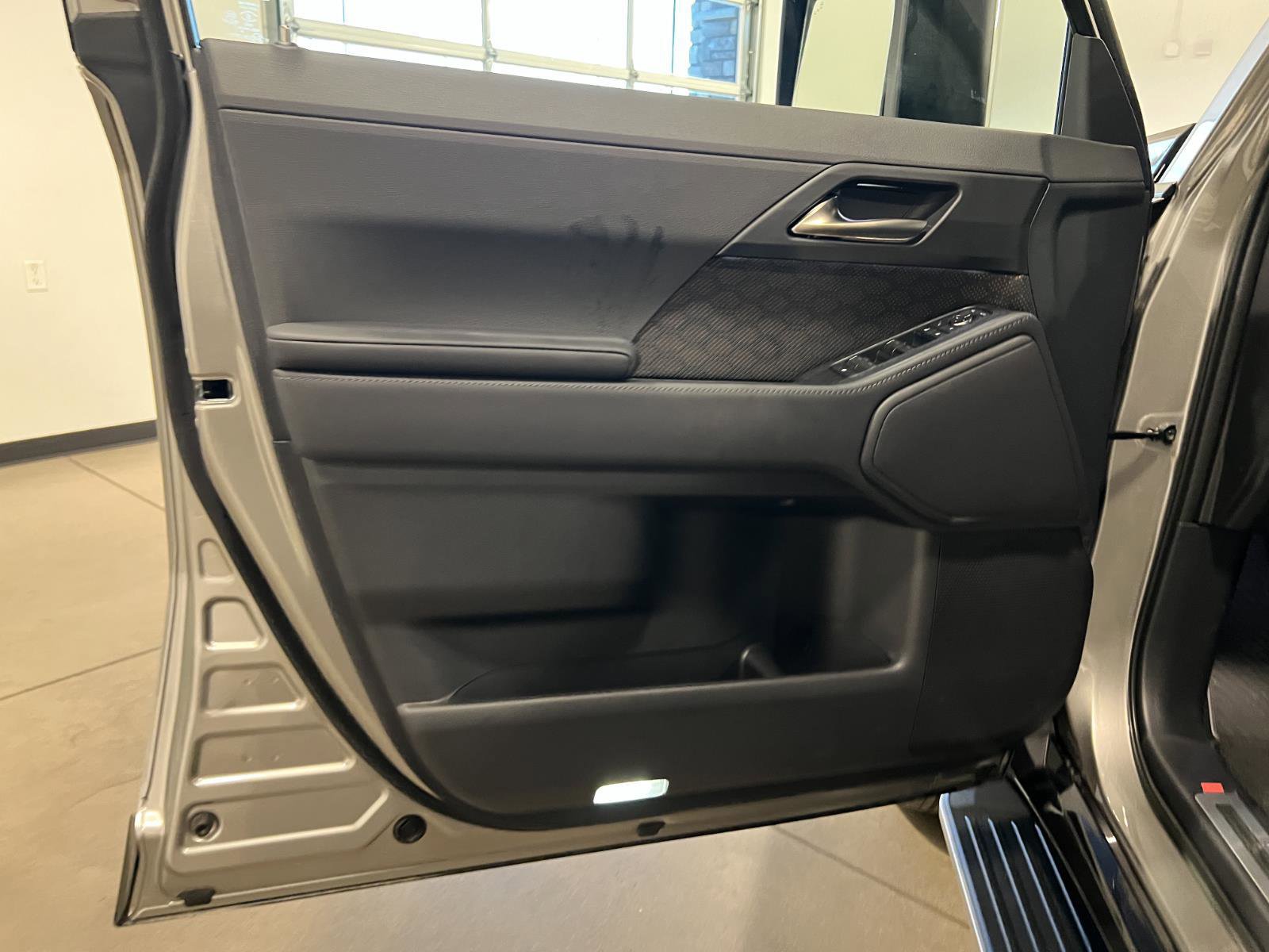 Used 2026 Lexus GX 550 w/ Accessory Package (2T) image 26