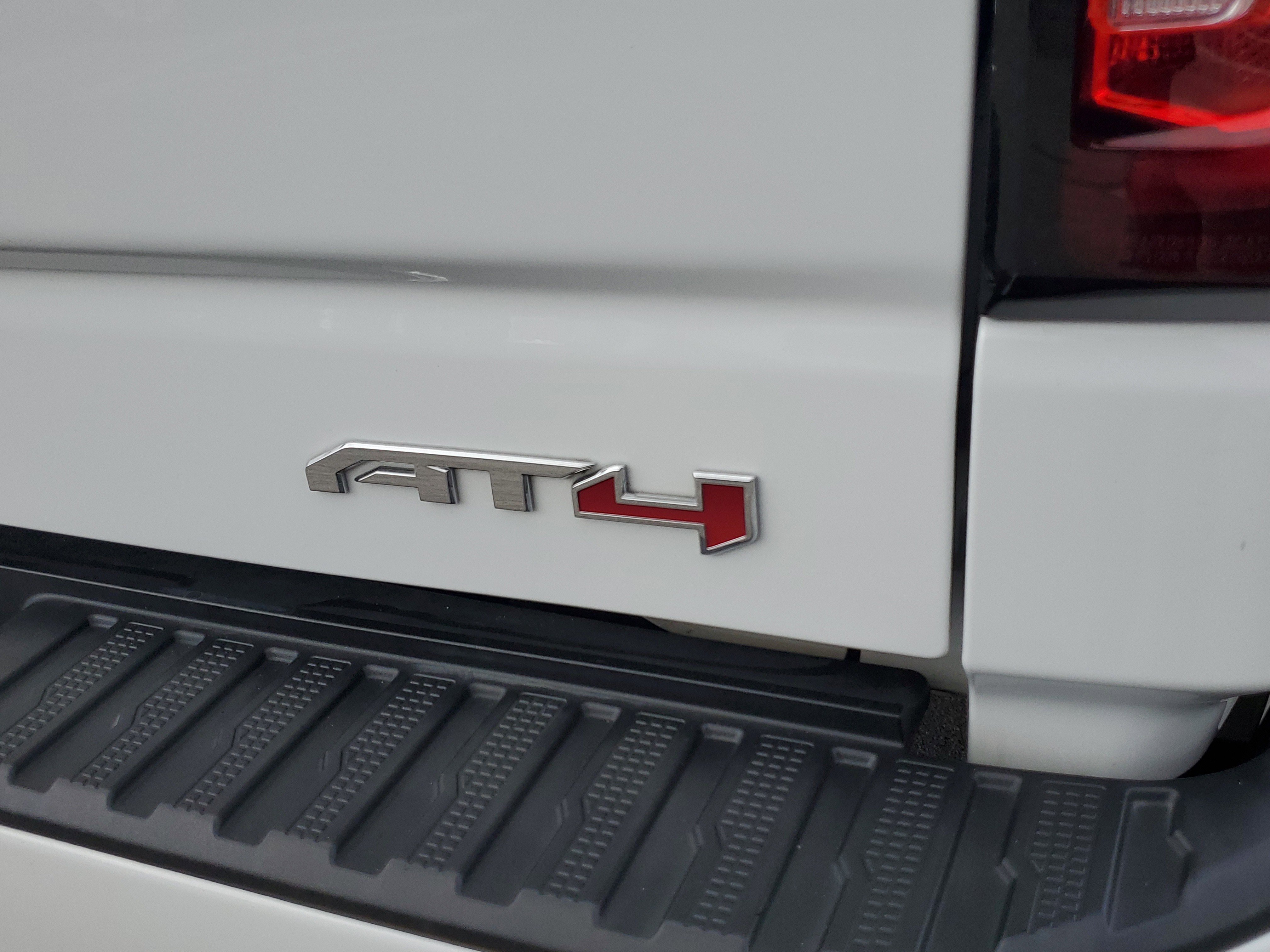 Used 2020 GMC Sierra 1500 AT4 w/ AT4 Premium Package image 36