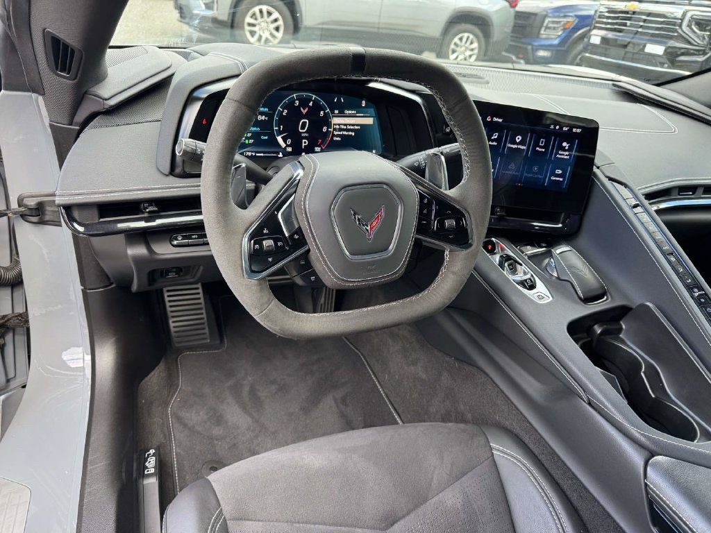 Used 2025 Chevrolet Corvette Stingray Preferred Cpe w/ Z51 Performance Package RWD image 15