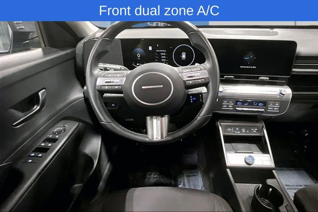 Used 2025 Hyundai Kona SEL image 11