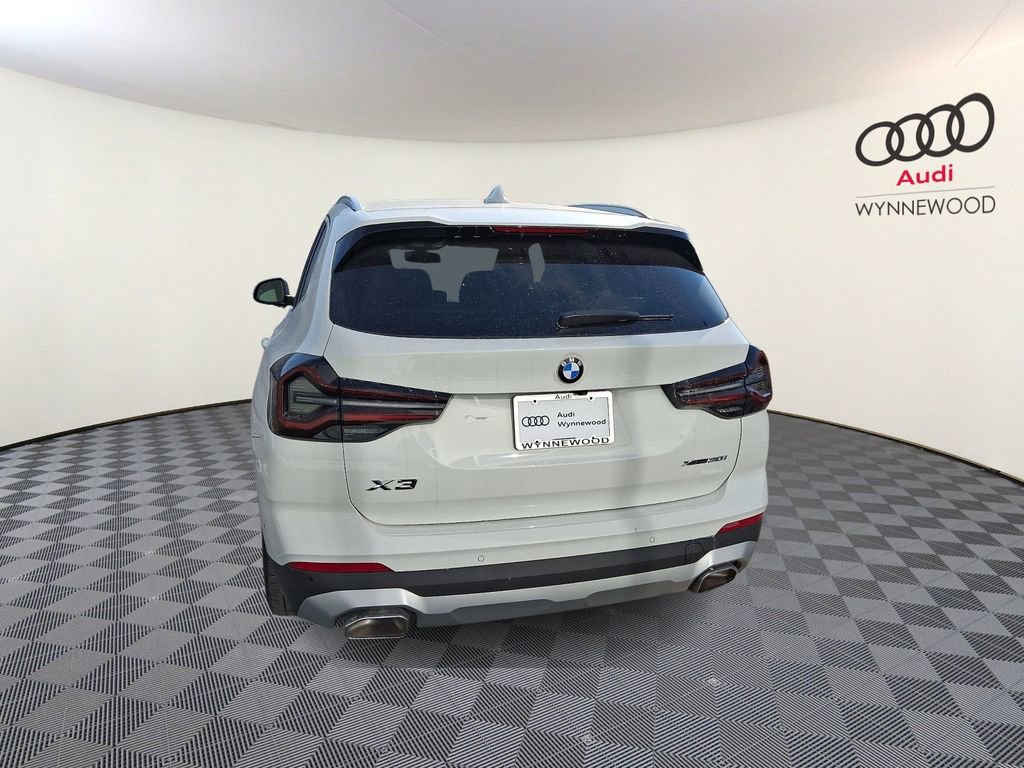 Used 2023 BMW X3 xDrive30i w/ Premium Package image 5