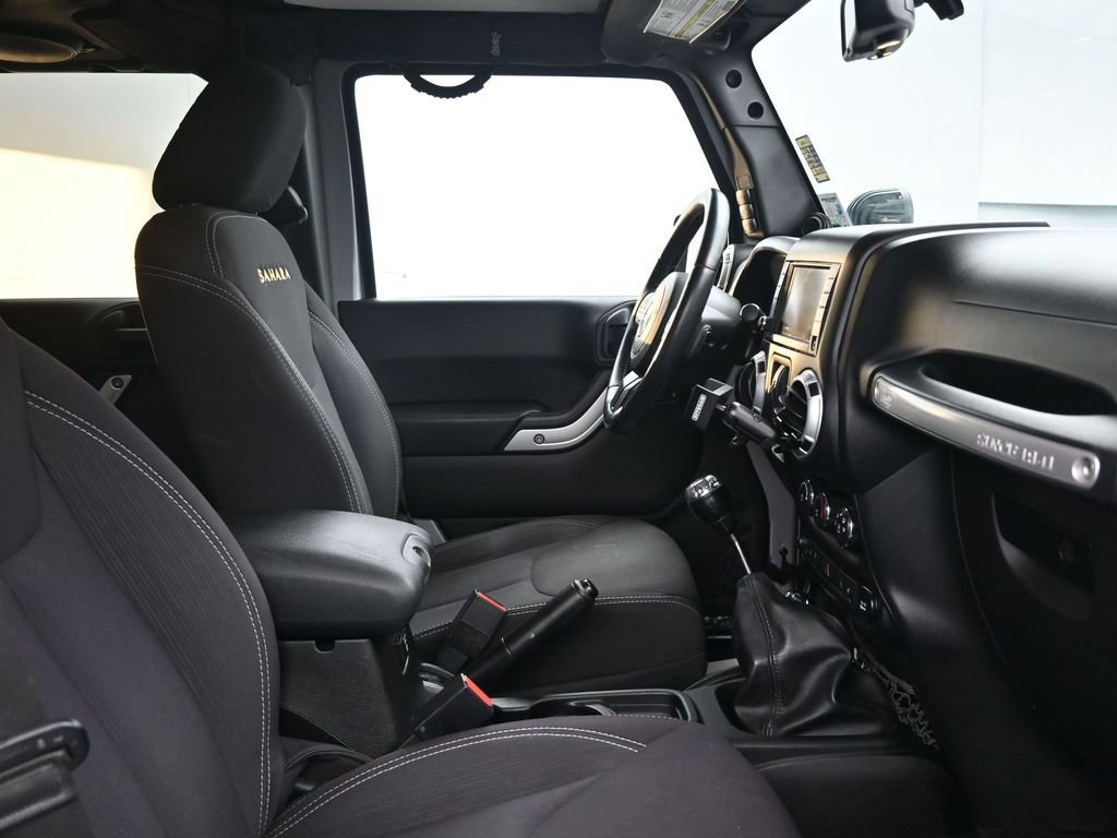 Used 2013 Jeep Wrangler Unlimited Sahara w/ Dual Top Group image 10