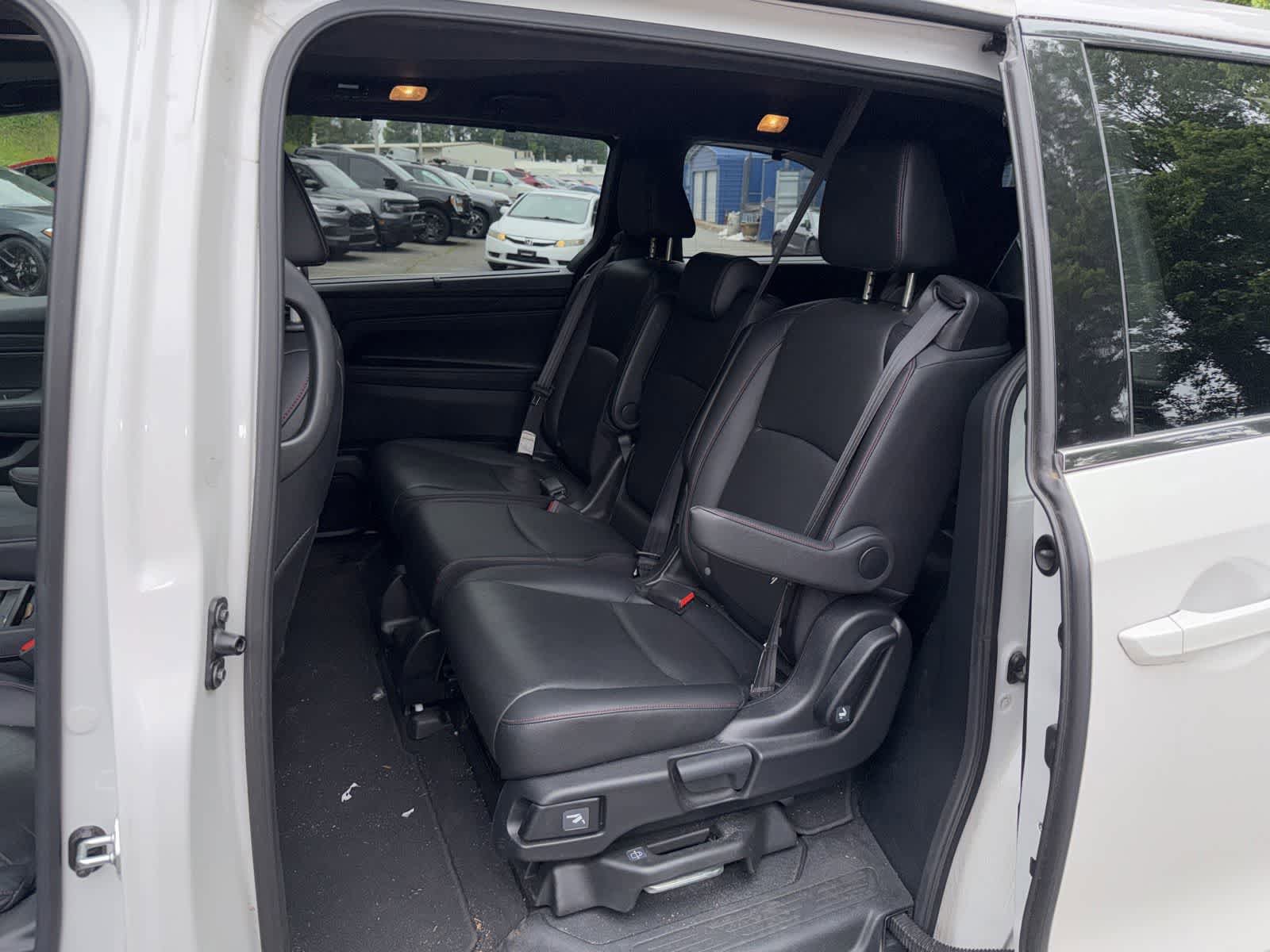 Used 2023 Honda Odyssey Sport image 16