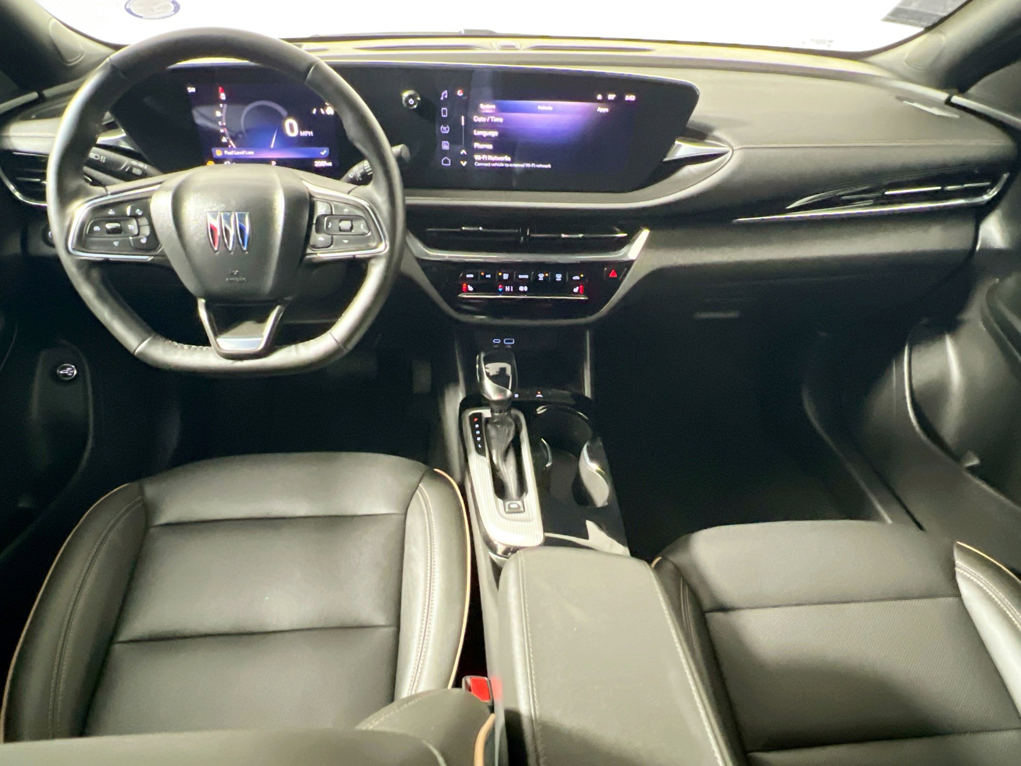 Used 2025 Buick Envista Avenir image 30