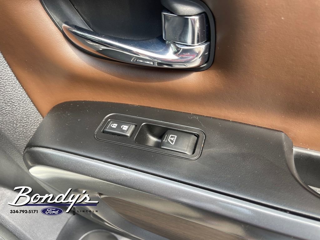 Used 2018 Nissan Titan Platinum Reserve w/ Platinum Utility Package image 20