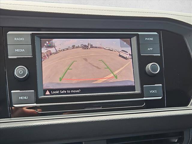 Used 2024 Volkswagen Jetta SE FWD image 13