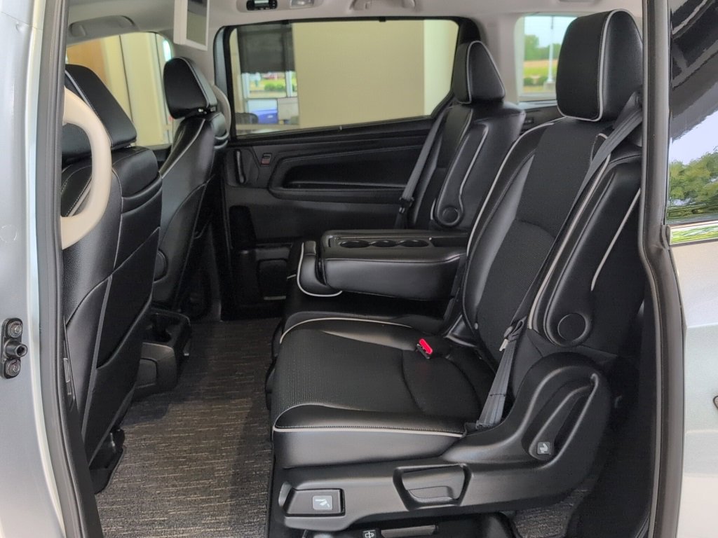 Used 2025 Honda Odyssey Elite image 34