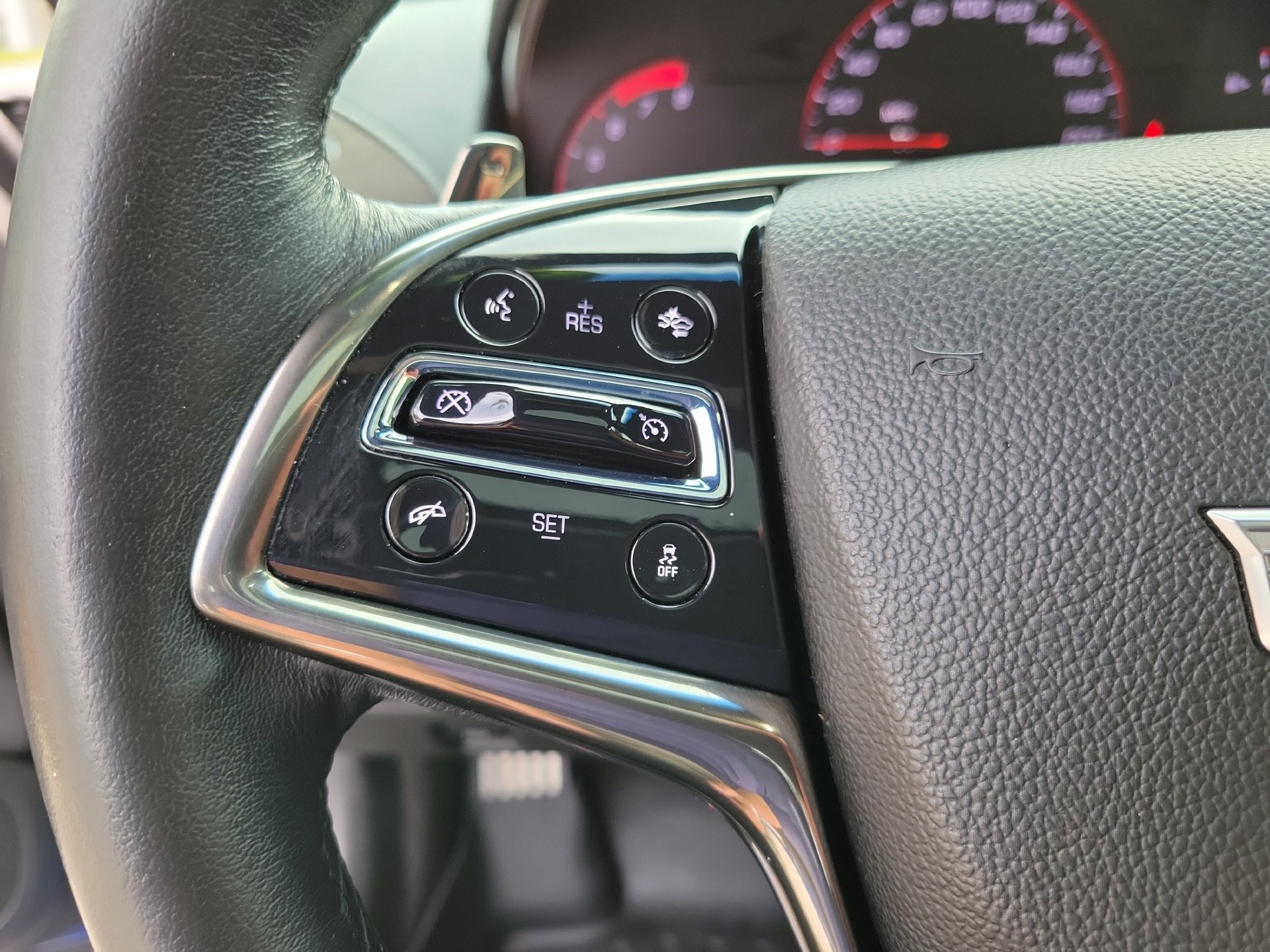 Used 2016 Cadillac ATS V w/ Luxury Package RWD image 29