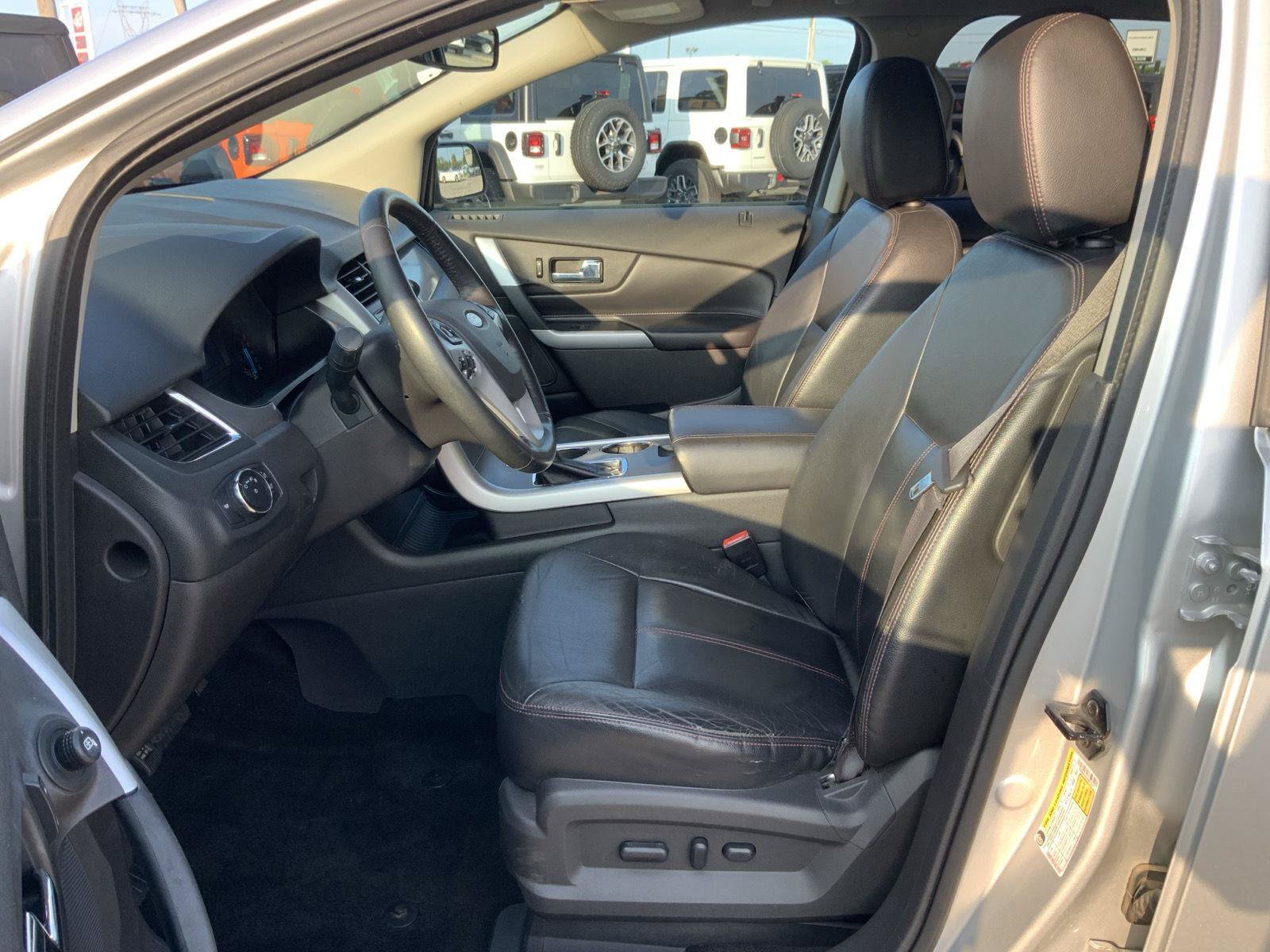 Used 2013 Ford Edge SEL FWD image 21