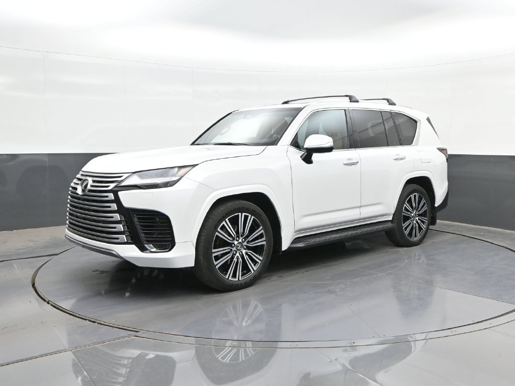 Used 2025 Lexus LX 600 4WD w/ Luxury Package image 30