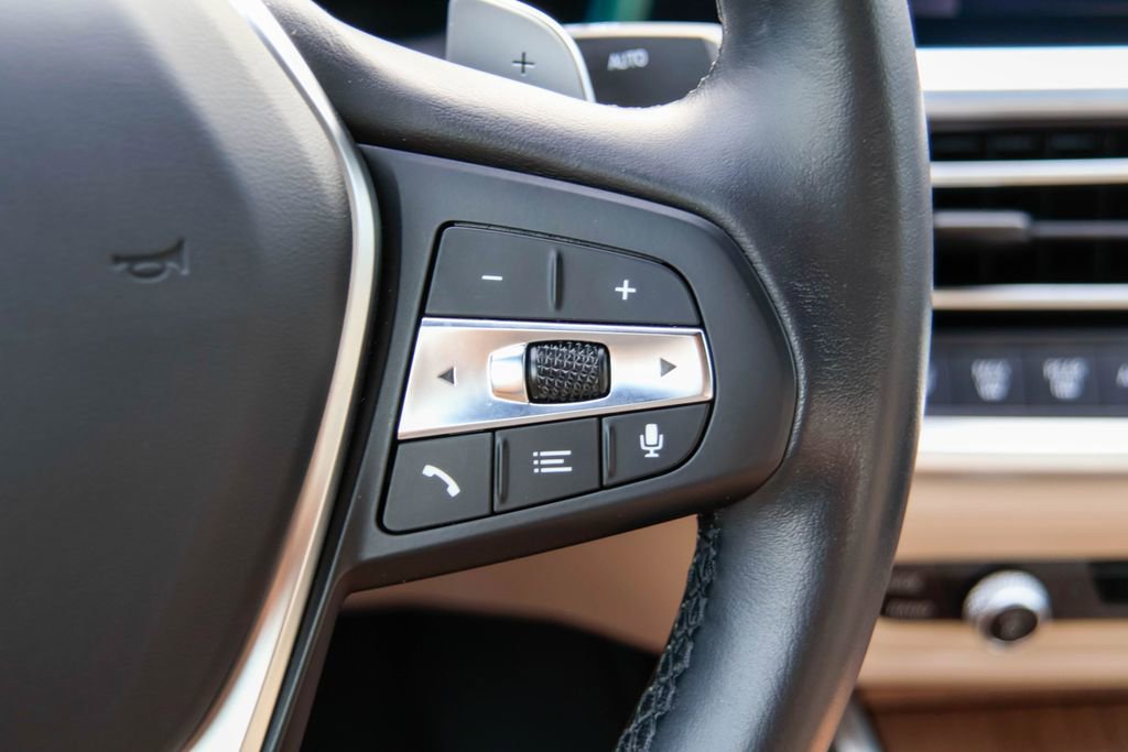 Used 2020 BMW 330i Sedan w/ Premium Package image 15