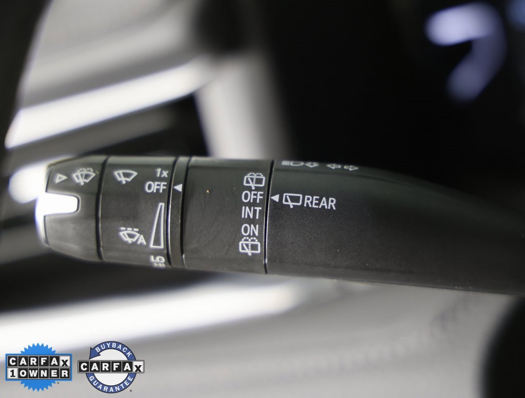 Certified 2024 GMC Yukon Denali image 27