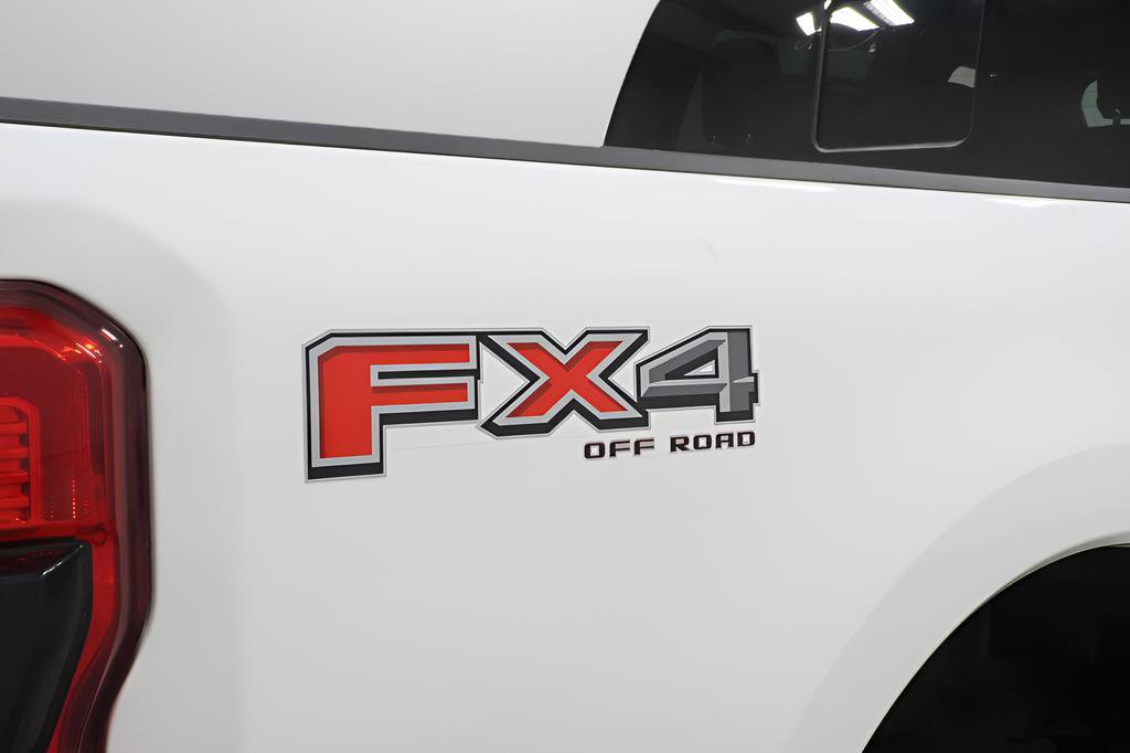 Used 2025 Ford F250 Platinum w/ FX4 Off-Road Package AWD/4WD image 25