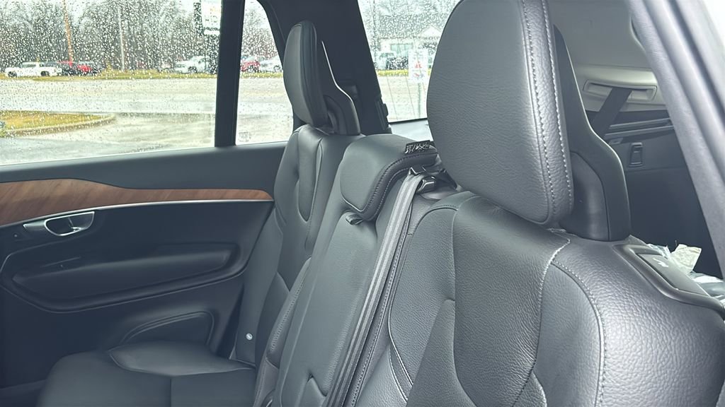 Certified 2023 Volvo XC90 B6 Core w/ Climate Package AWD/4WD image 28