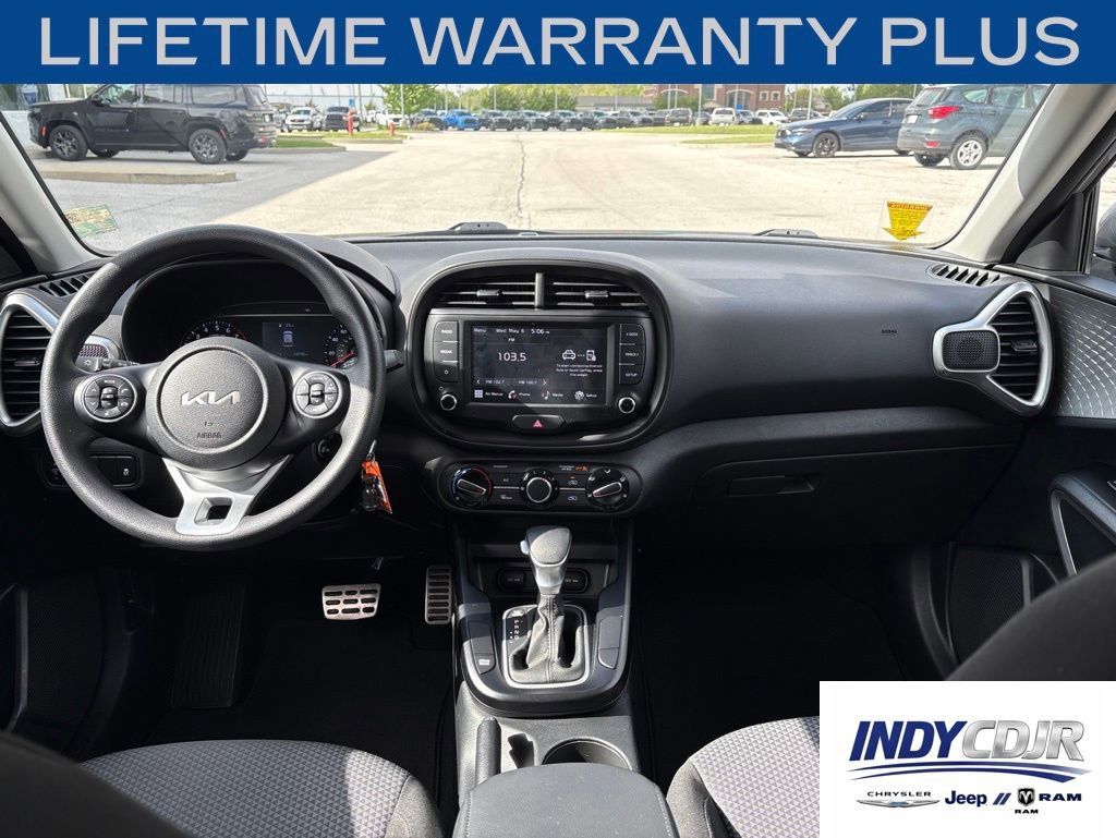 Used 2022 Kia Soul LX w/ Technology Package FWD image 10