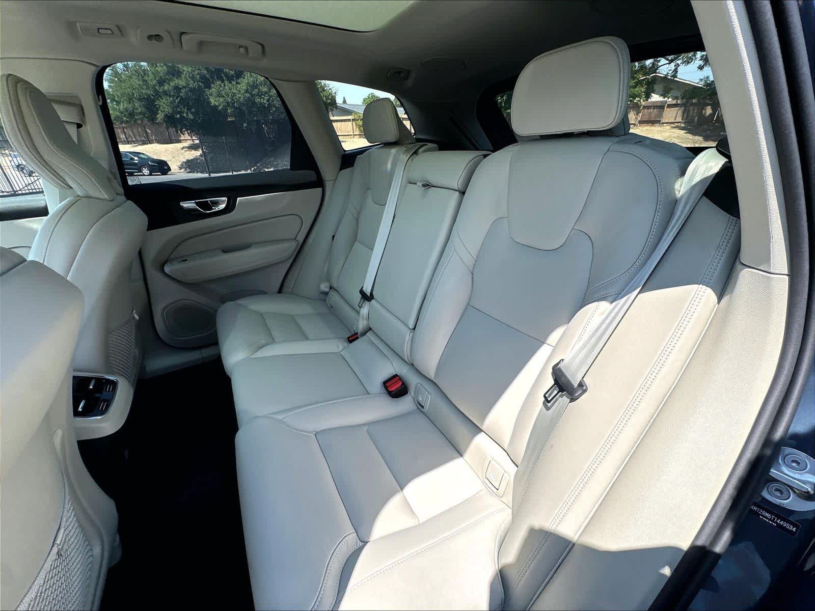New 2026 Volvo XC60 B5 Ultra w/ Climate Package PRO AWD/4WD image 12