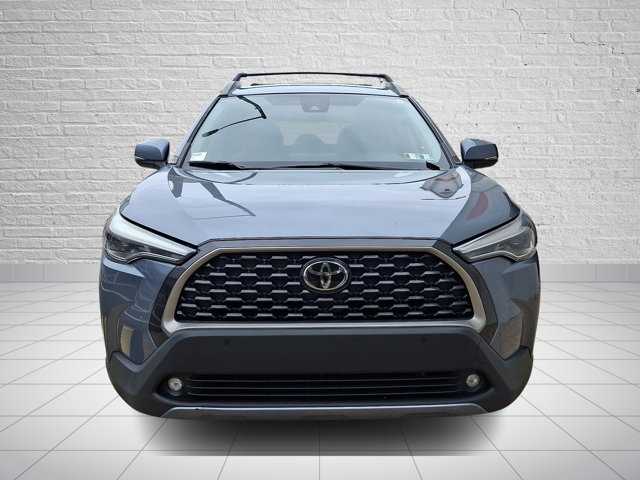 Used 2022 Toyota Corolla Cross XLE FWD image 2