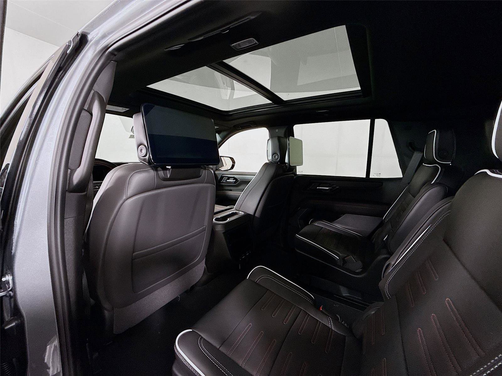New 2026 GMC Yukon AT4 Ultimate AWD/4WD image 36