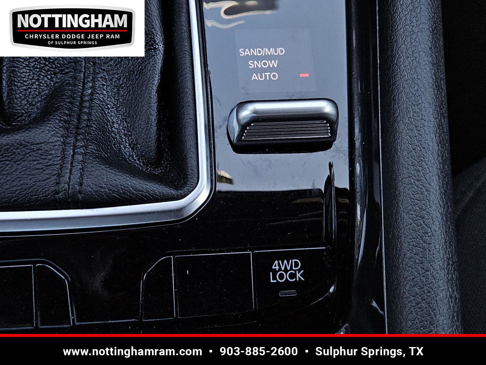 Used 2024 Jeep Compass Sport image 16