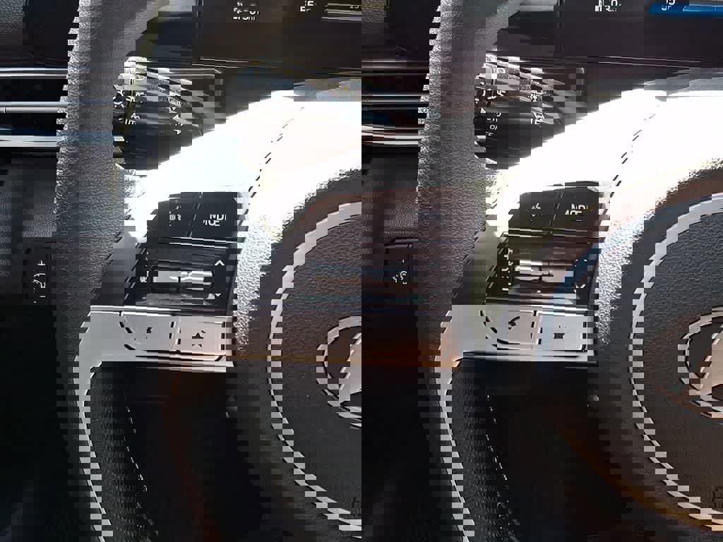 Used 2024 Hyundai Elantra SEL image 20