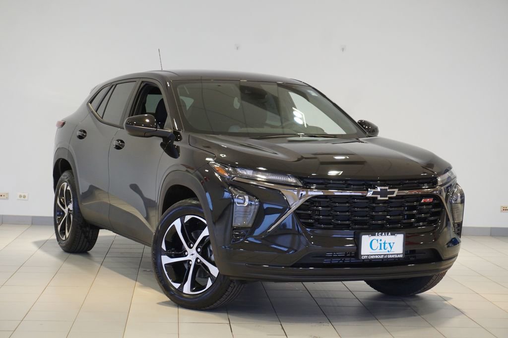 New 2026 Chevrolet Trax RS image 2