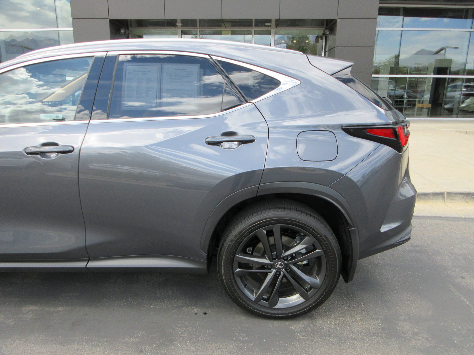 Used 2026 Lexus NX 450h+ AWD w/ Luxury Package image 4
