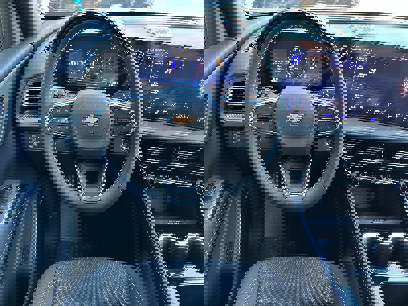 New 2026 Chevrolet Traverse LT w/ Enhanced Driving Package image 13