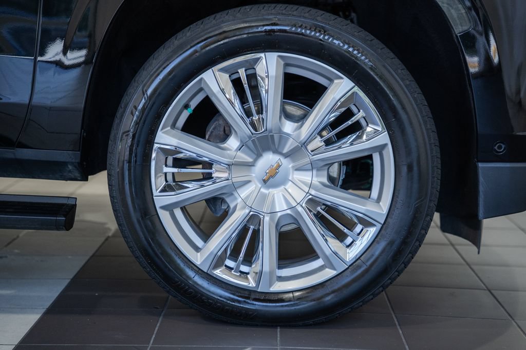 Used 2024 Chevrolet Tahoe High Country w/ Advanced Technology Package AWD/4WD image 19