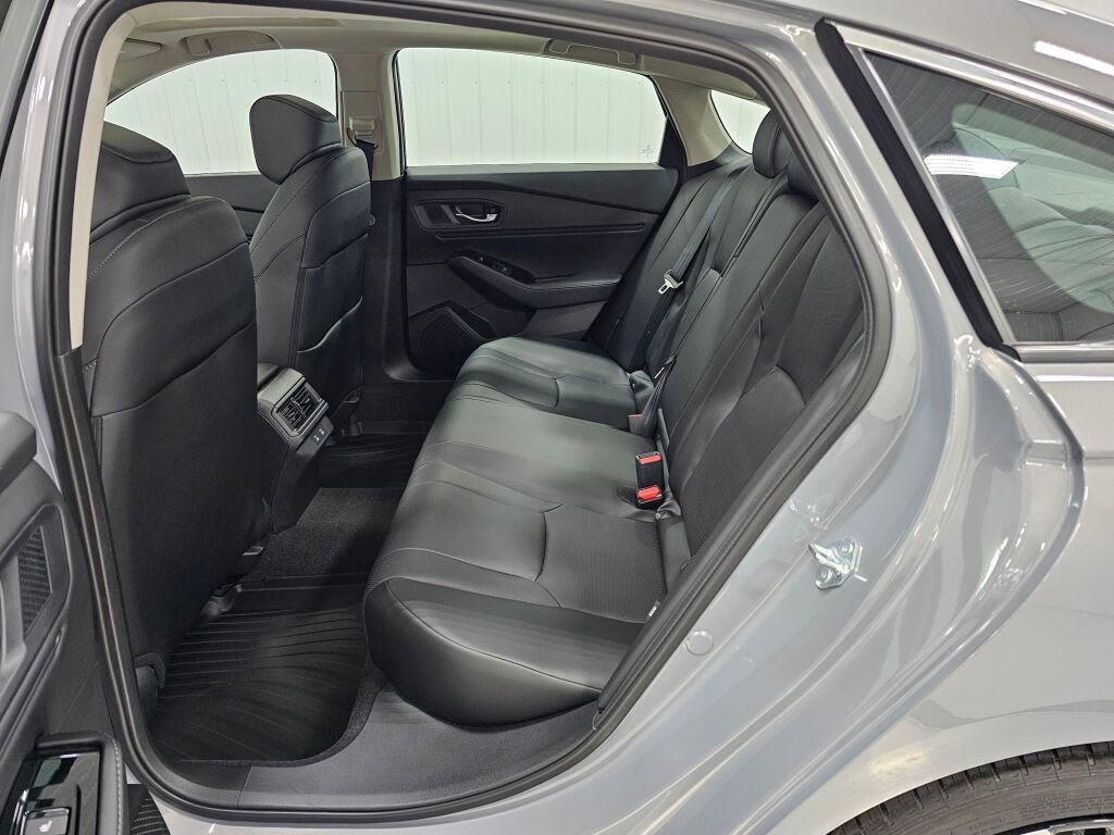 New 2025 Honda Accord Touring image 3