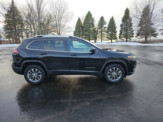 Used 2019 Jeep Cherokee Latitude Plus w/ Cold Weather Group image 7