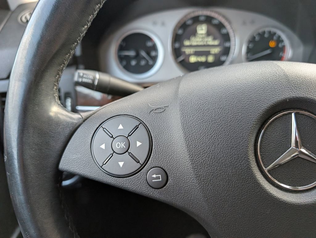 Used 2011 Mercedes-Benz GLK 350 GLK 350 image 22