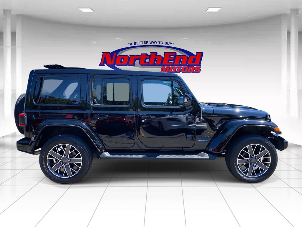 Used 2022 Jeep Wrangler Unlimited Sahara image 7